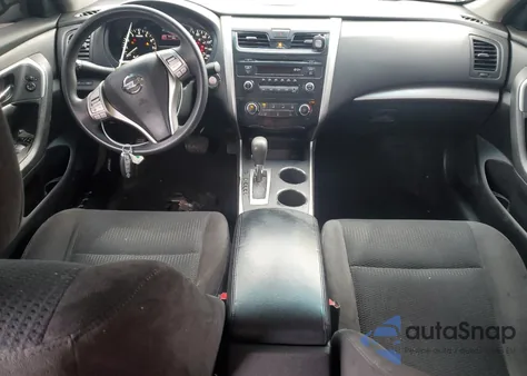 2015 Nissan Altima 2.5 z USA, uszkodzony, nr VIN 1N4AL3AP8FC582175